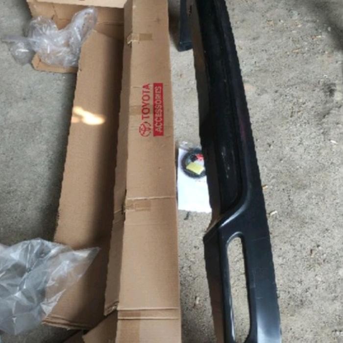 Terhemat Body Kit Bodykit Spoiler Bumper Bemper Belakang Innova Luxury Original