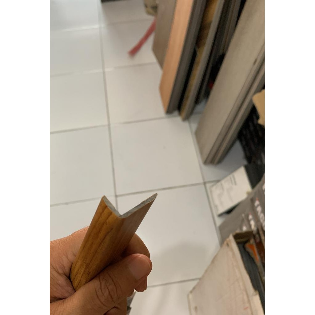 Step Nosing Vinyl / step nosing Tangga