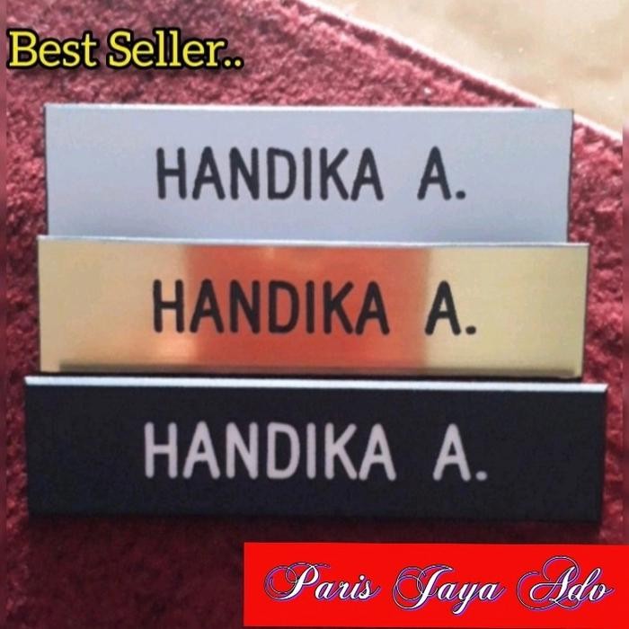 

Papan Nama Dada PDH PNS Siswa Akrilik/Name Tag Hitam Dove Gold Putih