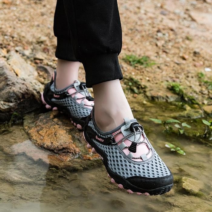 Sepatu Wanita Cewek Gunung Waterproof 081