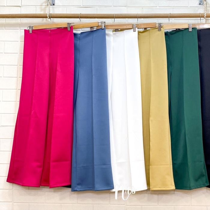 KULOT IMPORT SCUBA ( Import Quality) SCUBA SUPER TEBAL LEMBUT DAN STREECH Hitam Navy Putih