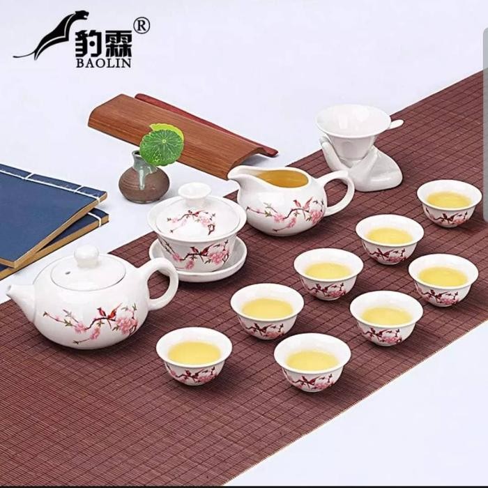 Peralatan minum chinese tea set keramik corak