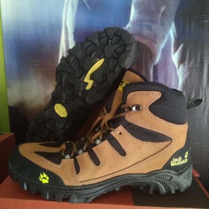 Antarestar Store - Sepatu Gunung Jack Wolfskin Boot Tracking / Sepatu Outdoor / Hiking