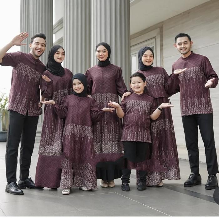 

kain TOYOBO print motif etnik sabiya kain toyobo harga per setengah meter