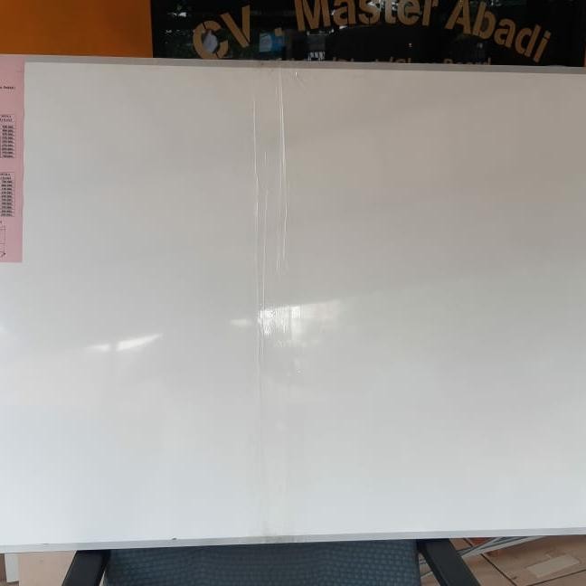 

Whiteboard Non Magnetik 90X120 Cm