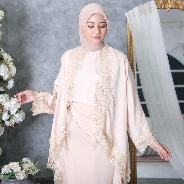 FIRDA - One Set Putri 3in1 ( Outer Lilit Free Inner ) Raya Exlusive Collection Bahan Silk