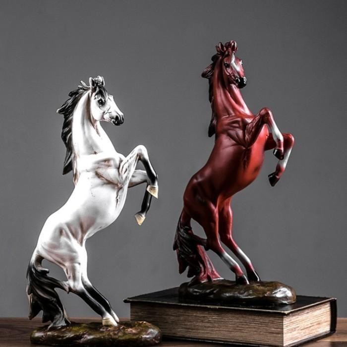 Patung Kuda Keberuntungan Standing Horse Home Decoration Kuda Keramik