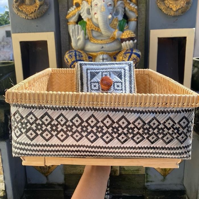 PREMIUM KEPE BANGLI 30 X 30cm Bokor Bambu Bokor Kotak Bokor Anyaman Bambu Kepe Bangli Buah