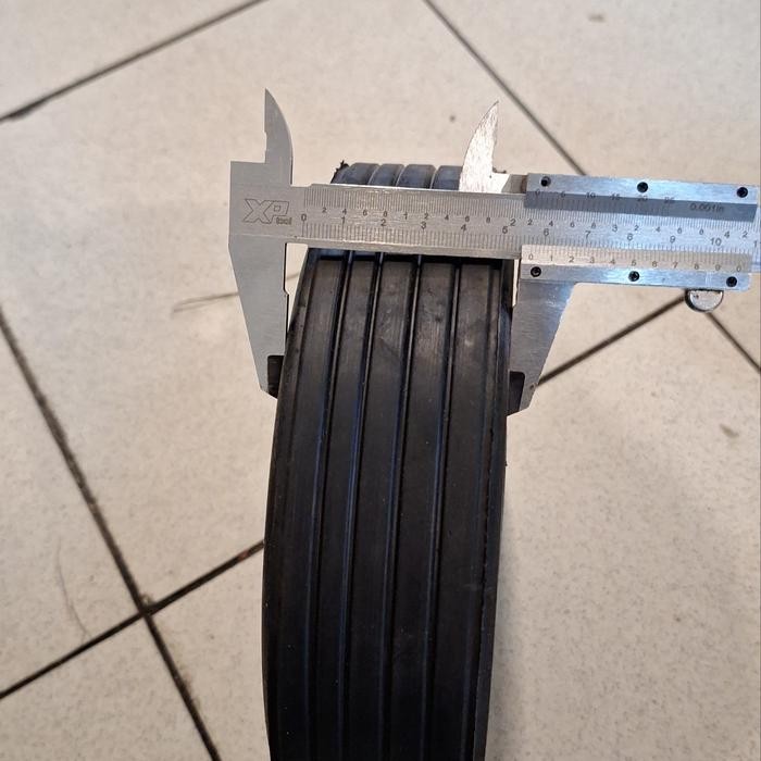 Roda Lori / Roda Troli 8 Inch Jari Jari Besi Untuk Lori 800 Kg