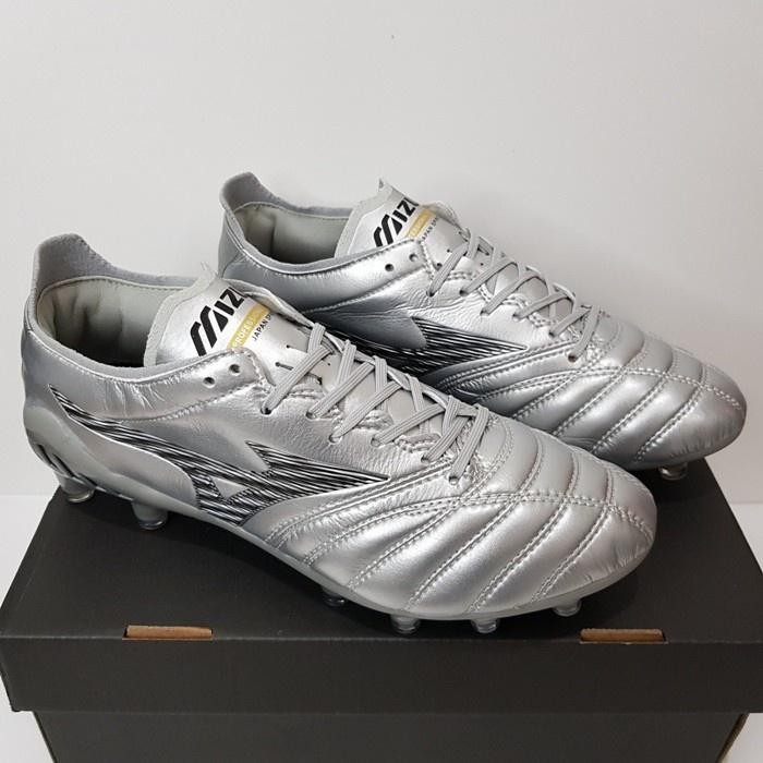 Sepatu Bola Mizuno Morelia Neo3 Silver Fg-Sepatu Bola Mizuno-Soccer
