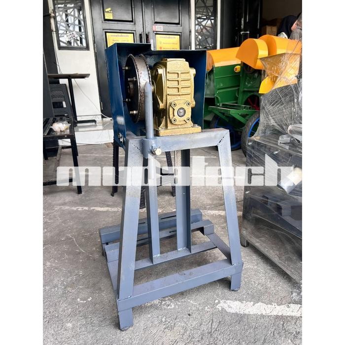 Mesin Kupas Batok Kelapa Alat Congkel Batok Kelapa