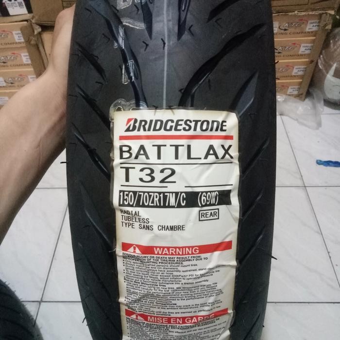 BAN LUAR BATTLAX T32 UKURAN 150/70-17