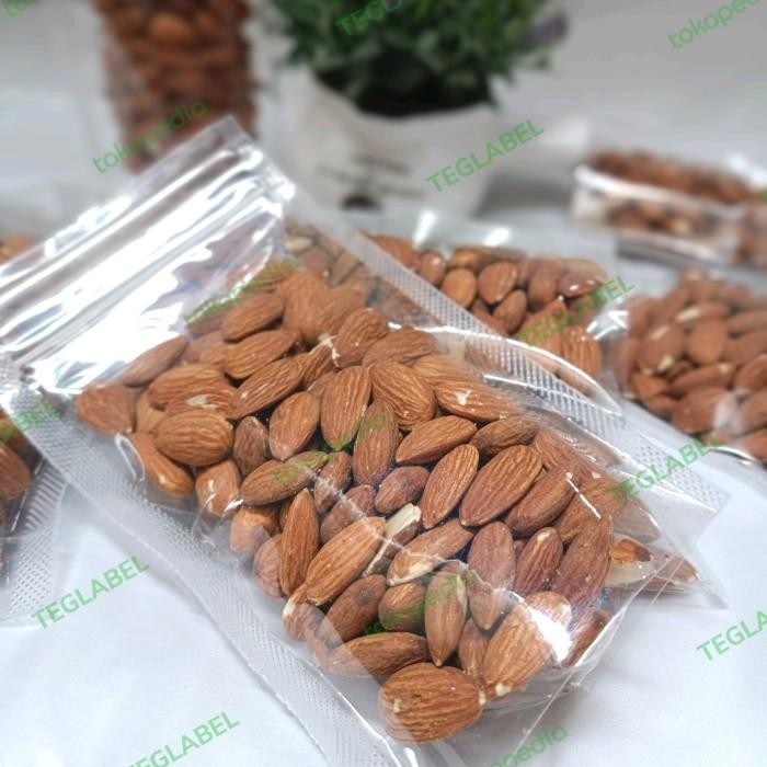 

4ZMI Kacang Almond Roasted Almond Panggang Camilan Diet