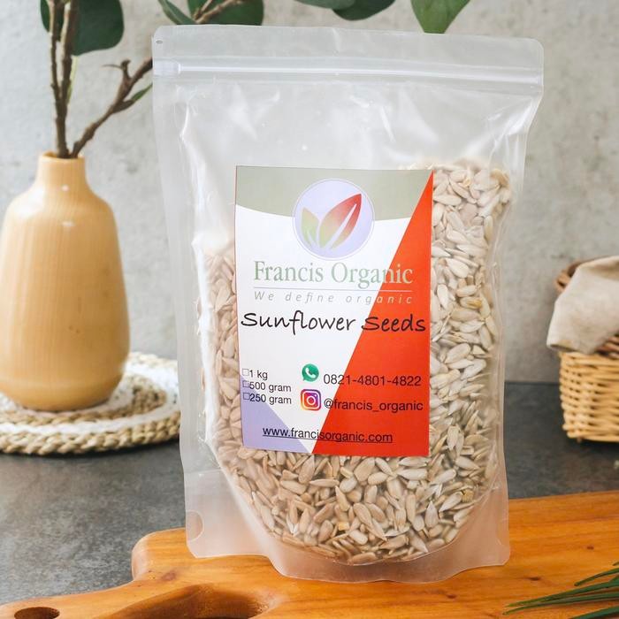 

IOI2 Sunflower Seeds / Kuaci Kupas 1Kg