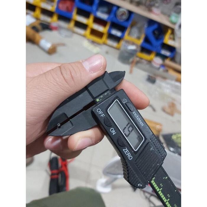 Carbon Versus 100Cm 6 14Lb 8 17Lb Dan 8 20Lb