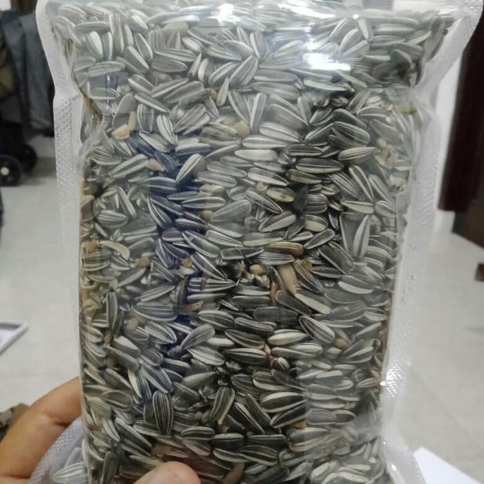 

3YC3 Kuaci Sangarai Kecil Bersih 500 Gram