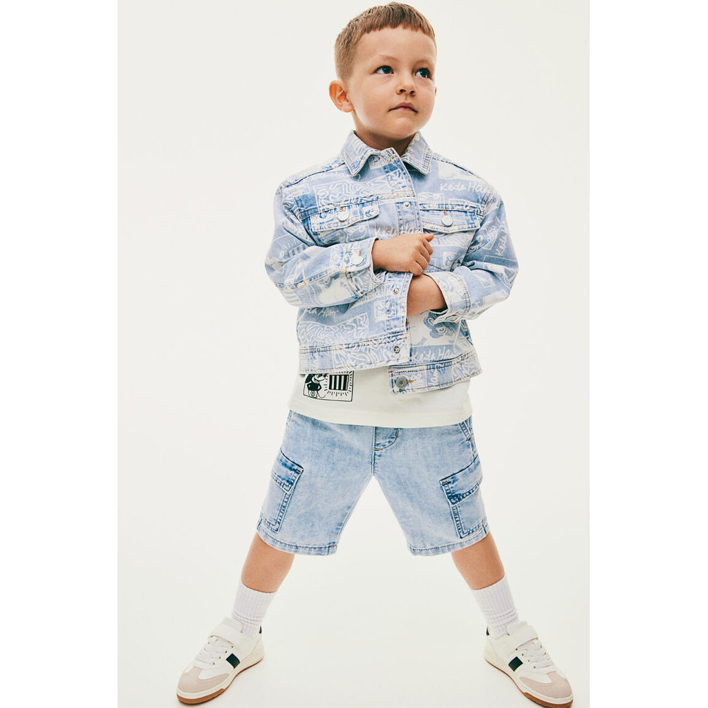 H&M JAKET DENIM BERMOTIF DISNEY X KEITH HARING