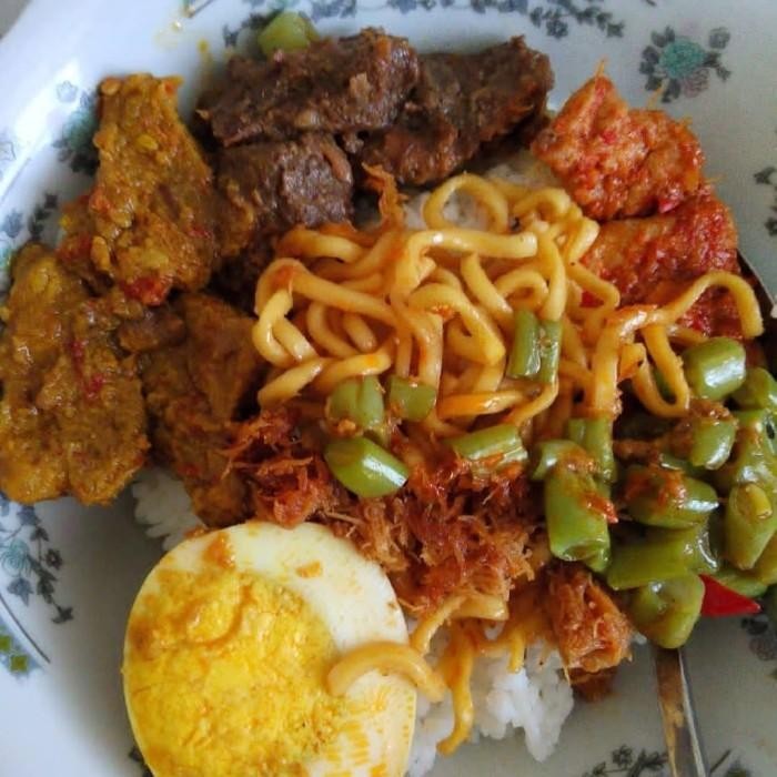

(Allthebest) Nasi campur bu Ari Klampis
