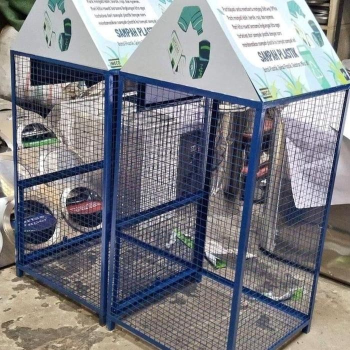 tempat sampah botol plastik/bank sampah