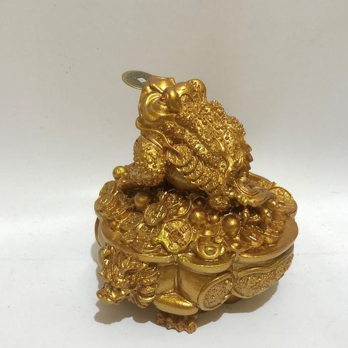 Patung Kodok Kaki Tiga gold *