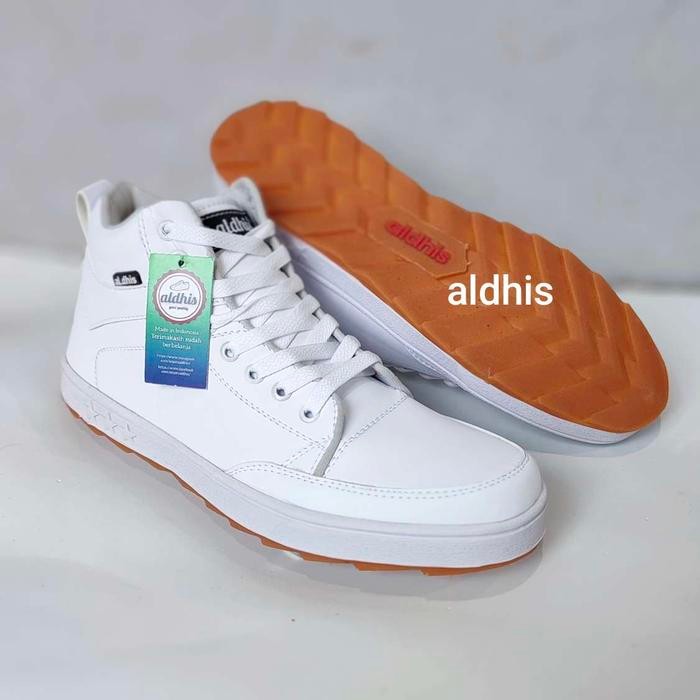 Saint Barkley - Sepatu Boots Pria Original Boot Putih Polos Sol Karet Antislip Buat Gaya Kuliah Dan