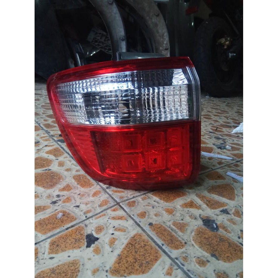 Stoplamp Lampu Belakang Fortuner 2009-2010