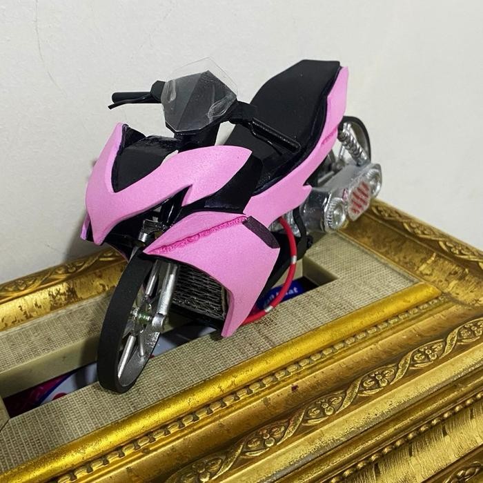 Miniatur Pajangan Aerox155 Dragrace Pasti Diskon