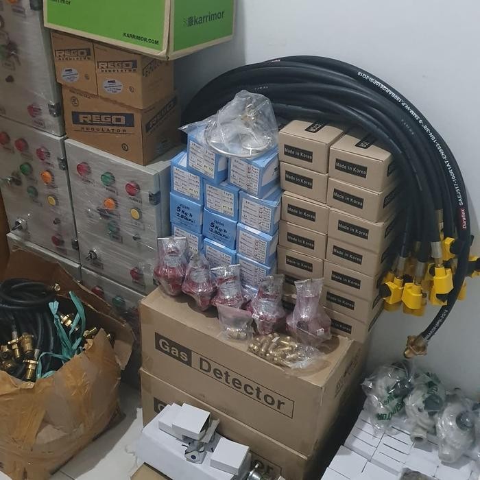 Selang Gas Pigtail 1/4 " + Regulator Pensonic