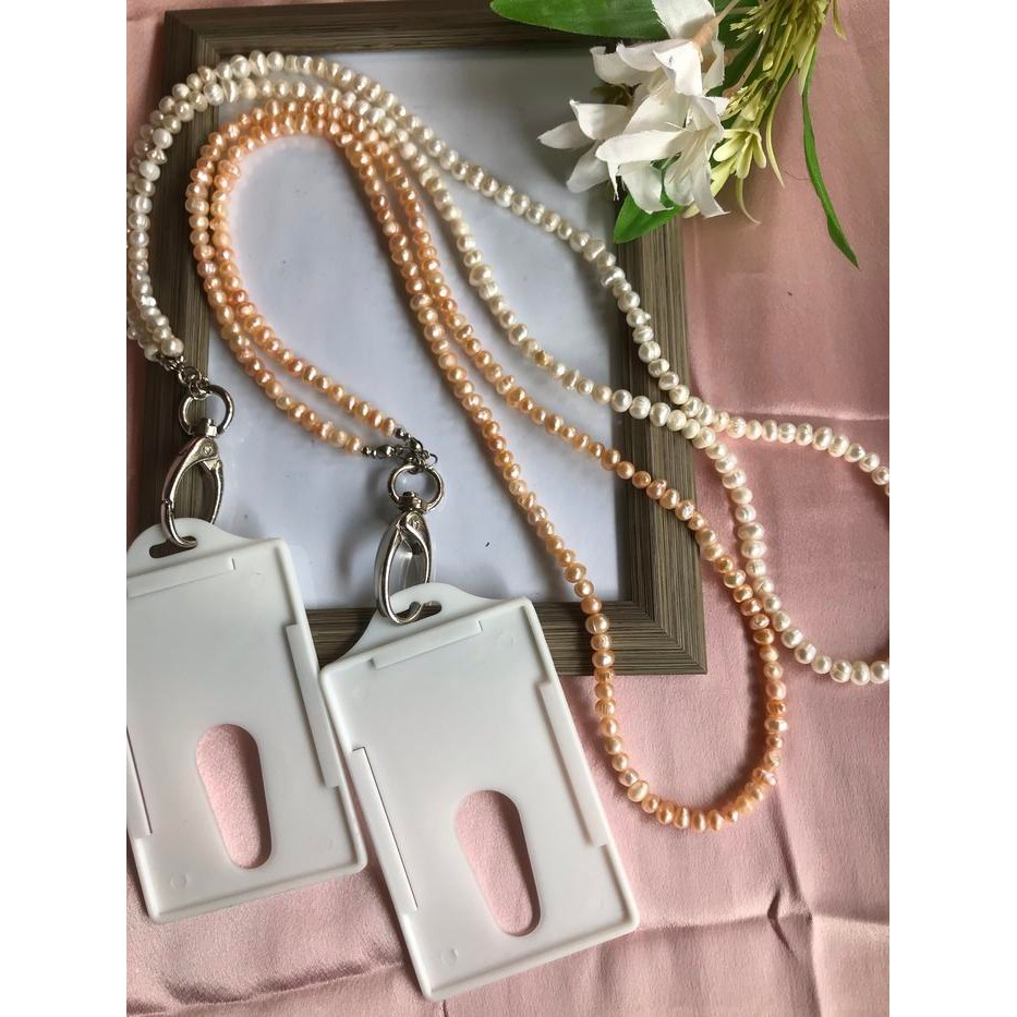 

Kalung Lanyard Tali Gantungan Id Card Name Tag Mutiara Tawar