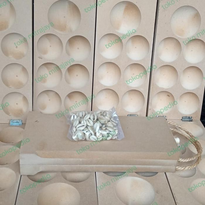 Congklak kayu lipat polos belum di cat plus biji kerang 100 pcs