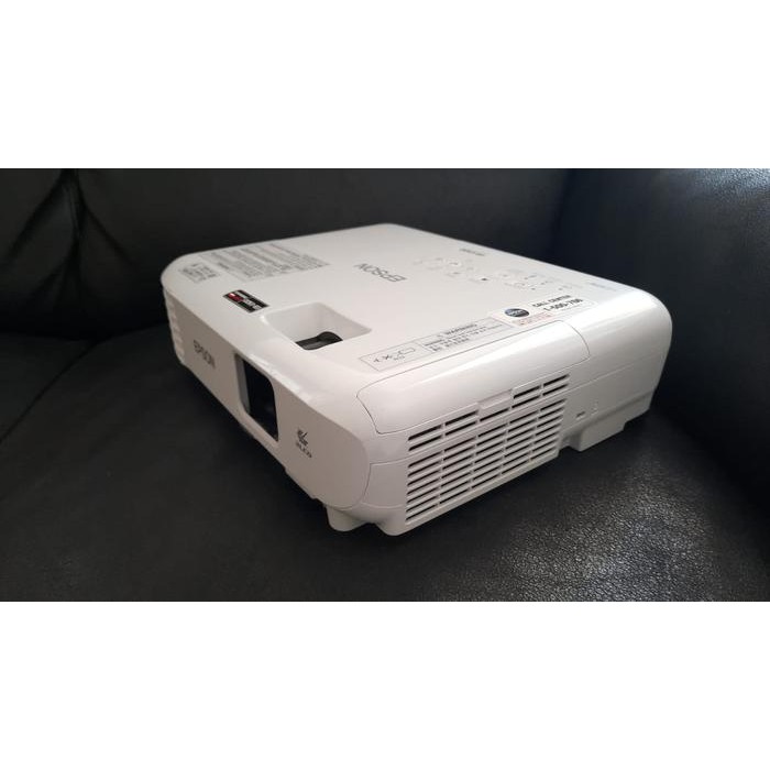 PROYEKTOR EPSON EB-E500