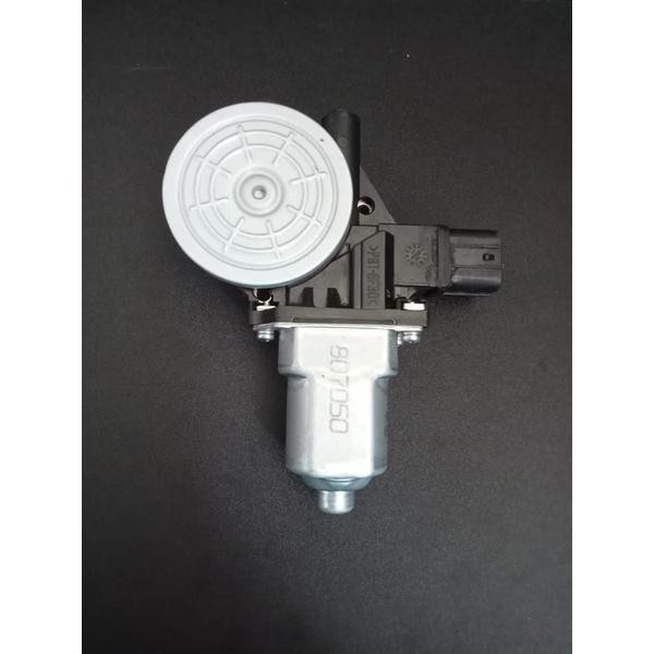 MOTOR DINAMO POWER WINDOW OUTLANDER KANAN DEPAN