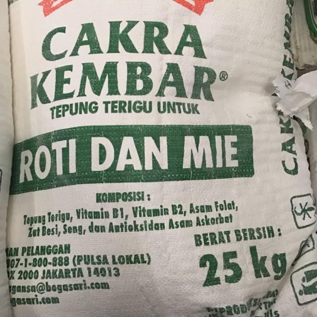 

Barang Terlaris Tepung Terigu Cakra Kembar 25kg - Gosend Only!! - Ready