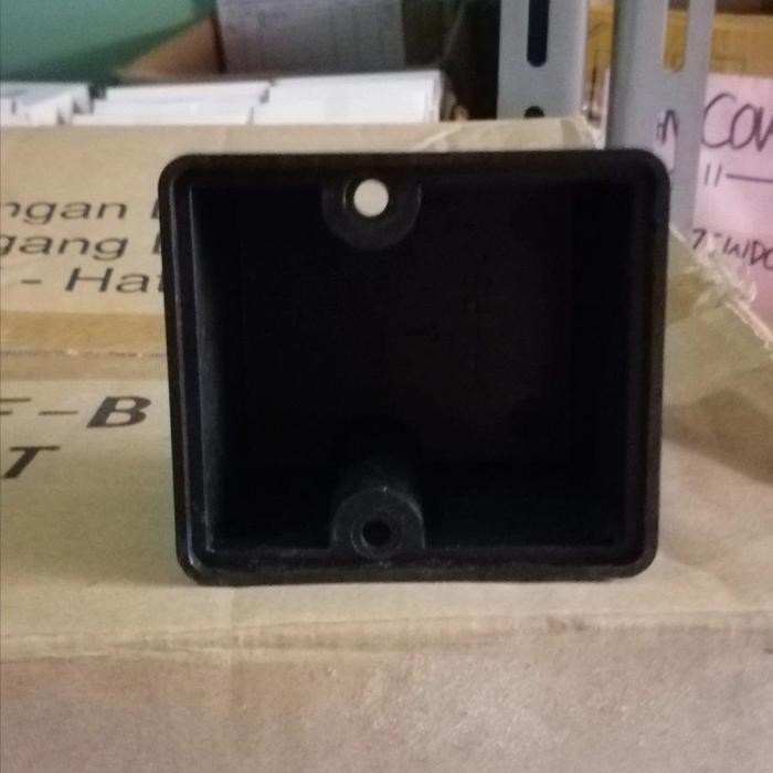 SPARE PART POMPA AIR SANYO PH 130 B TUTUP KAPASITOR / TUTUP HITAM SANYO PH130B TERMINAL COVER PH-130