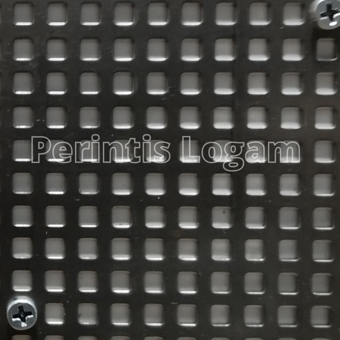 PLAT LUBANG KOTAK 5x5 Mm Besi Perforated 0.8 mm 1.2 x 2.4 M
