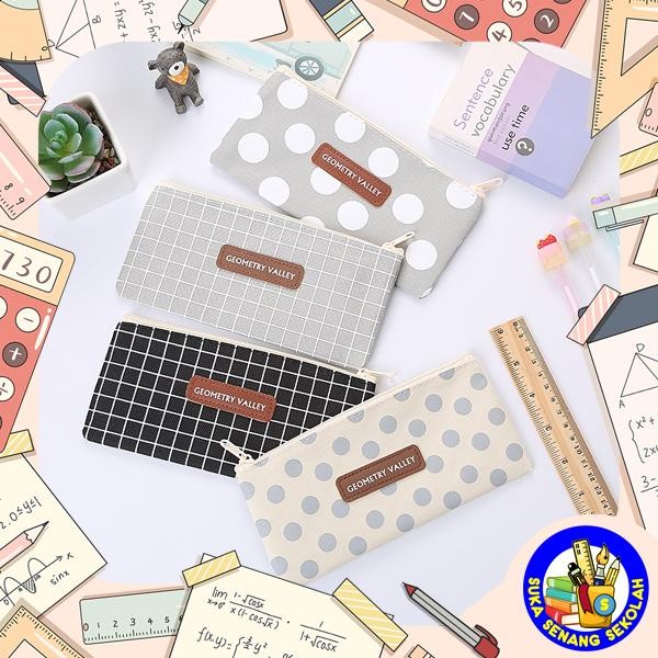 

New Kotak Pensil / Pencil Case Geometry Valley SK0028
