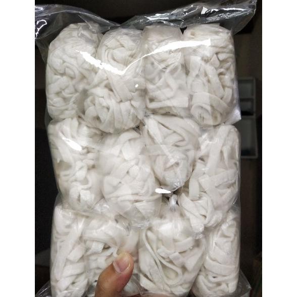 

Promo Best Cirambay Pedas 1 Lusin Isi 12 Bungkus Mie Kering Instan