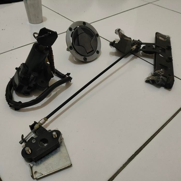 Kunci set Ninja 250 R Karbu original copotan