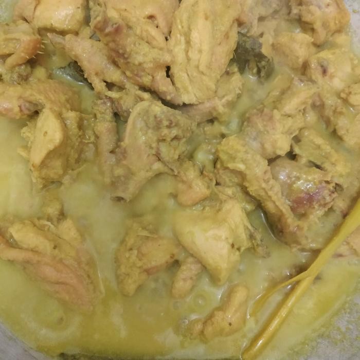 

ayam ungkep 1 ekor isi 4 potong besar bumbu homemade frozen stok terbatas