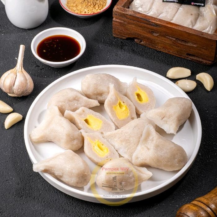 

pempek palembang asli telur 15 pcs + cuko kental frozen instan ikan tenggiri stok terbatas