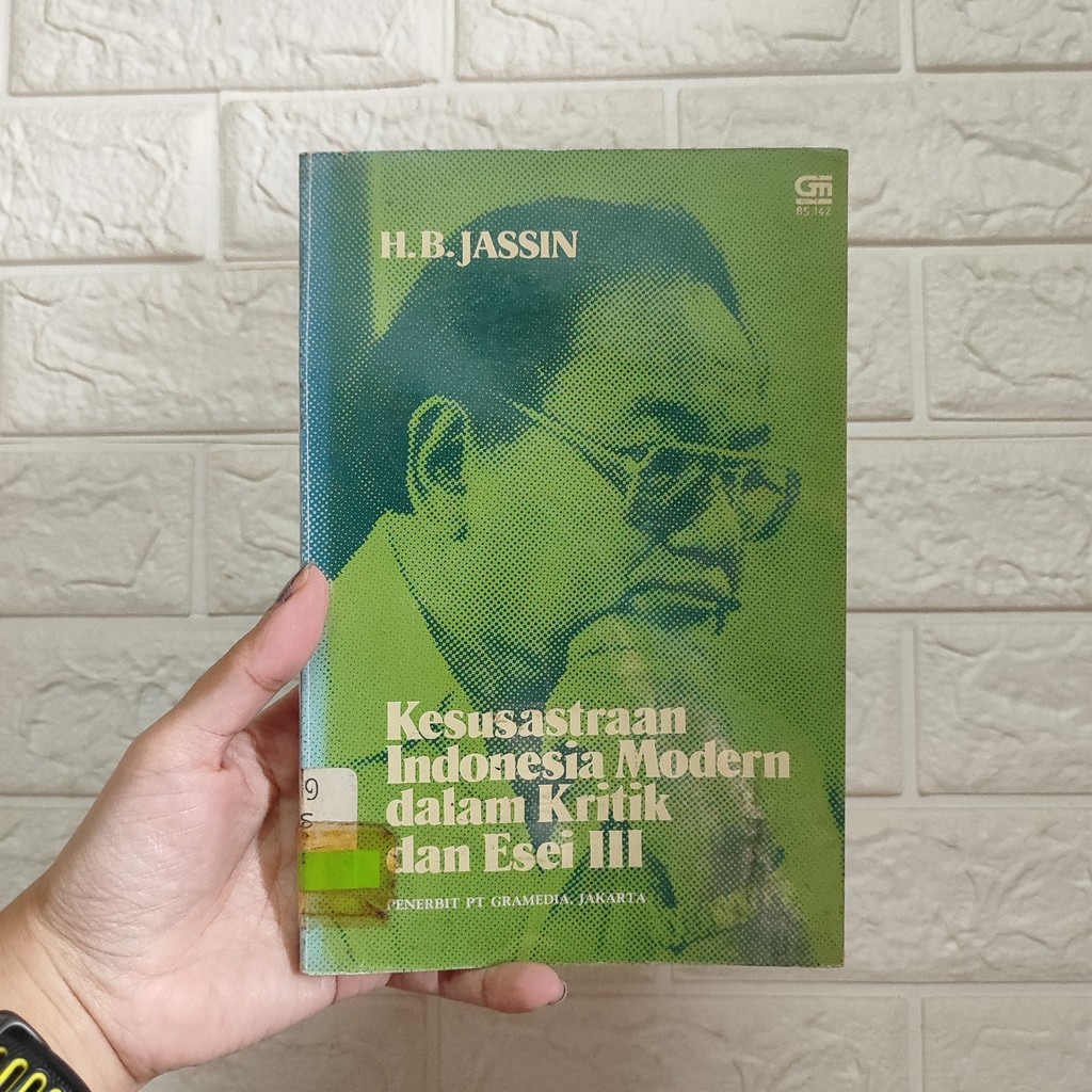 H.B. Jassin: Kesusastraan Indonesia Modern dalam Kritik dan Esei 3