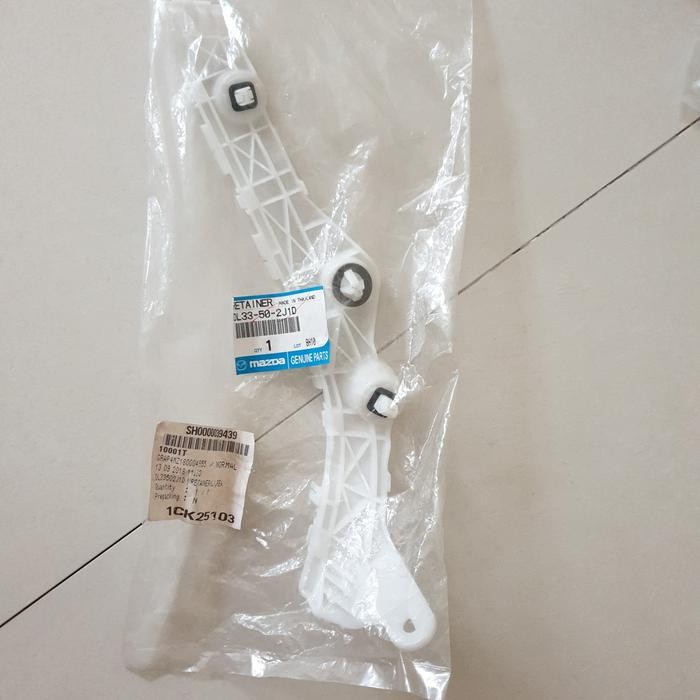 Bracket Bumper Belakang Kiri Mazda 2 Hatchback 2010-2013 Dl33502J1D