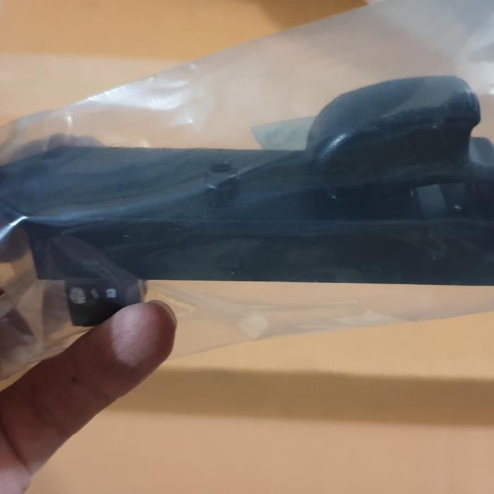 Saklar Power Window Kuda