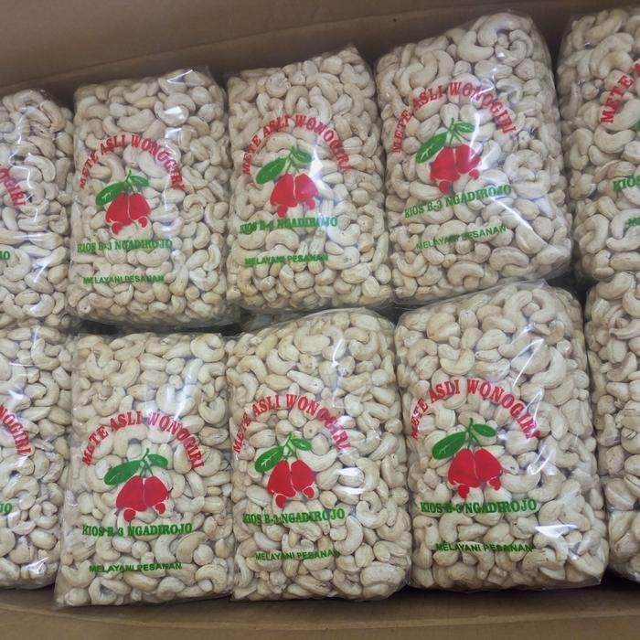 

PREMIUM kacang mete/ mede mentah super utuh 1kg asli wonogiri murah kering