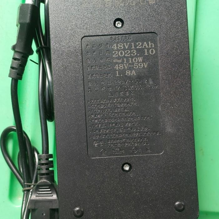 Terlaris Charger selis Accu aki sepeda listrik 48v 12ah 20ah super rider murai SALE