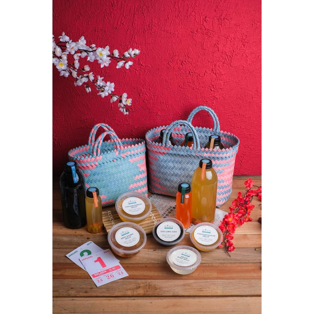 

Hampers Anyaman D (6 jelly 400ml + 1 Jumbo Herbal Drinks 1 Lt.)