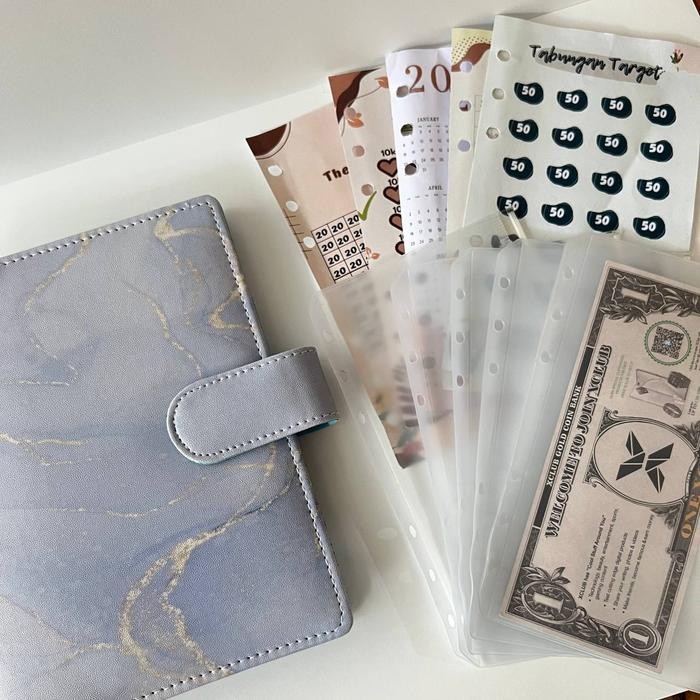 

Binder/Paket Nabung Marble A6 6Ring Free Pulpen Kode 1433