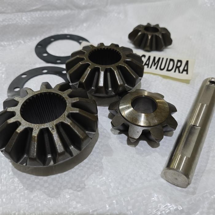 gigi bolu four pinion set hilux sc 41039-71010