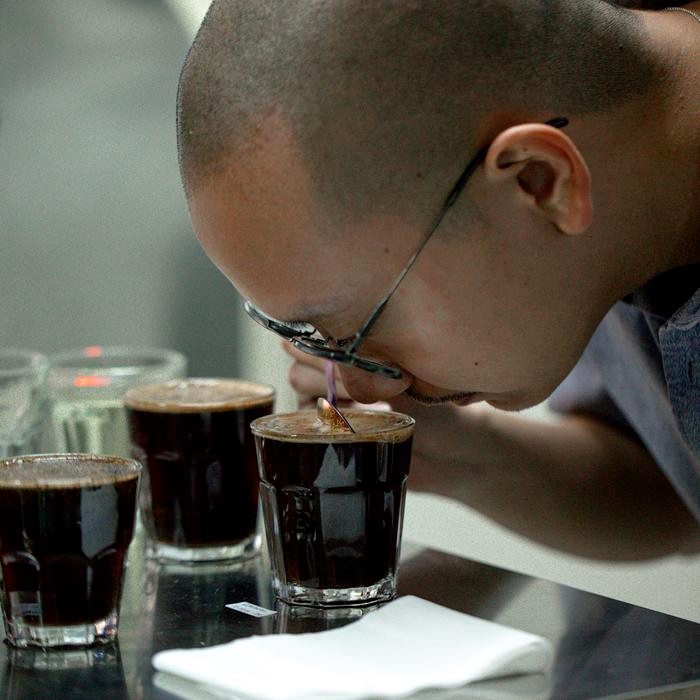 

LANGIT BLEND CAFE COLLECTION ROASTED COFFEE BEANS/BIJI KOPI MATANG 200GR - TENUN COFFEE