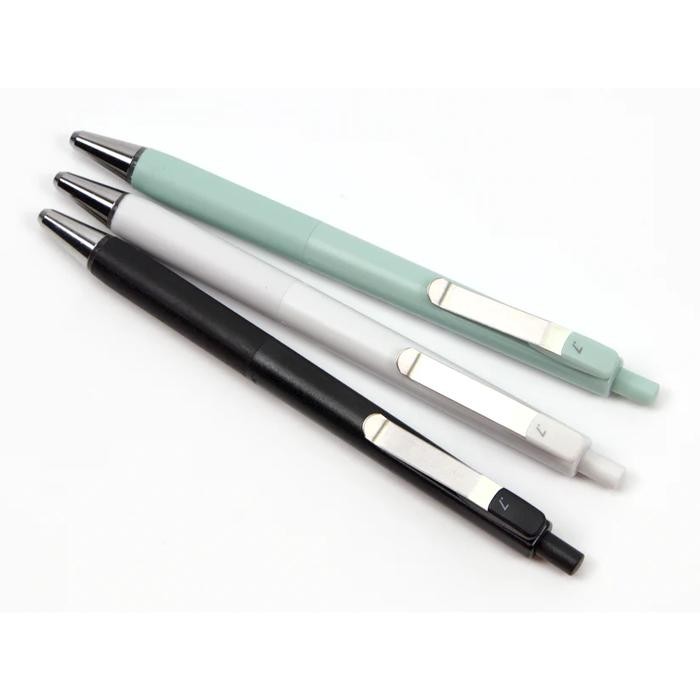 

Zebra Pulpen Blen U Oil Based Ink Alat Tulis Pulpen Retractable 0.5mm dan 0.7mm